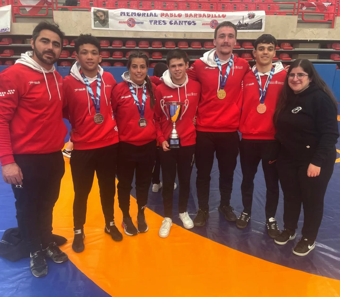 &iexcl;&Eacute;xito navarro en la Copa del Rey y la Copa de la Reina de Lucha Ol&iacute;mpica!
